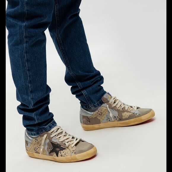 GOLDEN GOOSE
Super-Star Beige Camo Print Low Top Sneaker hard to find - Picture 3 of 16
